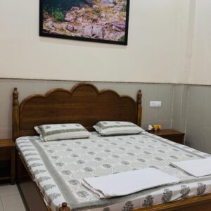 Twin Bed Room